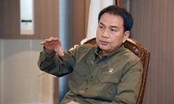 Buronan Interpol Kabur, Wakil Ketua DPR Minta Imigrasi Perketat Proses Pemindahan Tahanan