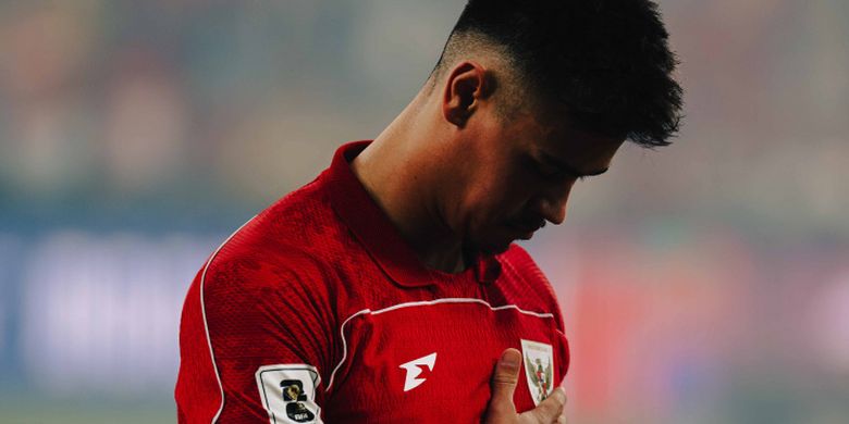 Mees Hilgers kembali ke Belanda setelah mengalami cedera saat timnas Indonesia kalah 1-5 dari Australia pada laga ketujuh di Sydney Football Stadium, Sydney, pada Kamis (20/3/2025).