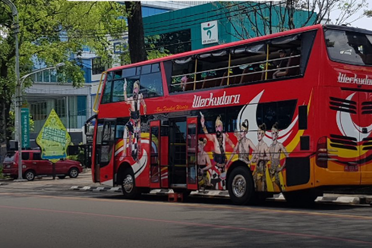 Bus Tingkat Wisata Solo