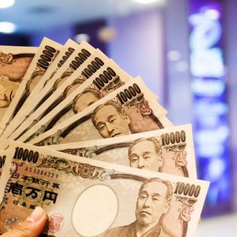 Pemerintah menerbitkan Surat Utang Negara (SUN) dalam valuta asing berdenominasi yen Jepang senilai 104,8 miliar yen Jepang atau setara Rp 11,35 triliun