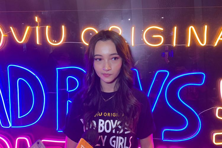 Aktris Megan Domani saat ditemui usai konferensi pers Bad Boys vs Crazy Girls di CGV Pasific Place, Jakarta Selatan, Rabu (12/10/2022).