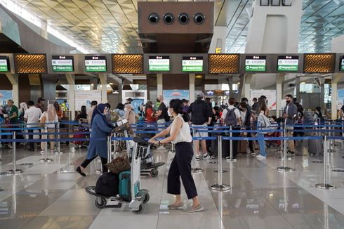 Durasi Karantina Pelaku Perjalanan Internasional Dikurangi Jadi 7-10 Hari