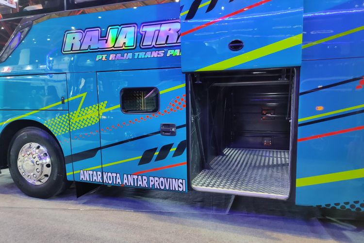 Bus baru milik PO Raja Trans
