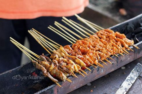 5 Makanan Khas Pulau Lombok, Ada Sate Bulayak hingga Nasi Balap Puyung