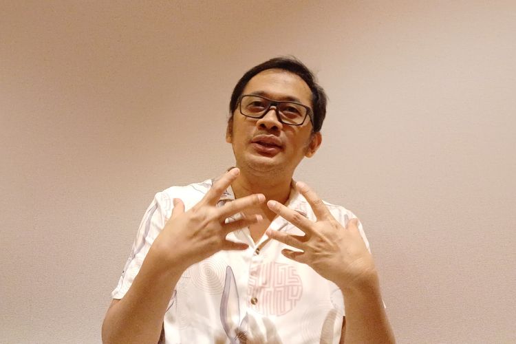 Sutradara Hanung Bramantyo menjelaskan alasan menggelar special screening untuk film Tuhan, Izinkan Aku Berdosa di Jakarta.