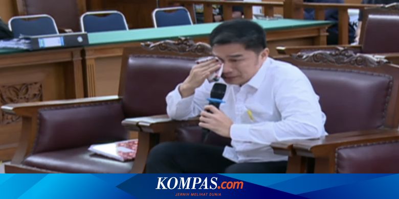 Anak Buah Sambo Menangis di Sidang karena Takut Diancam, Hakim: Saya Lihat Ada Kejujuran pada Saudara...