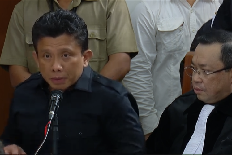 Terdakwa kasus pembunuhan berencana terhadap Nofriansyah Yosua Hutabarat atau Brigadir J, Ferdy Sambo, dalam persidangan di Pengadilan Negeri (PN) Jakarta Selatan, Selasa (1/11/2022).