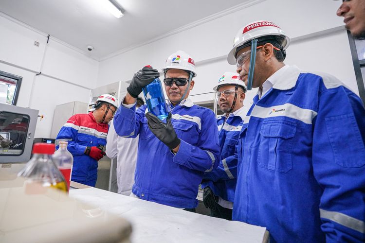 Pertamina Patra Niaga berkomitmen menjaga integritas distribusi serta memastikan kualitas BBM yang diterima masyarakat tetap terjaga dengan baik.