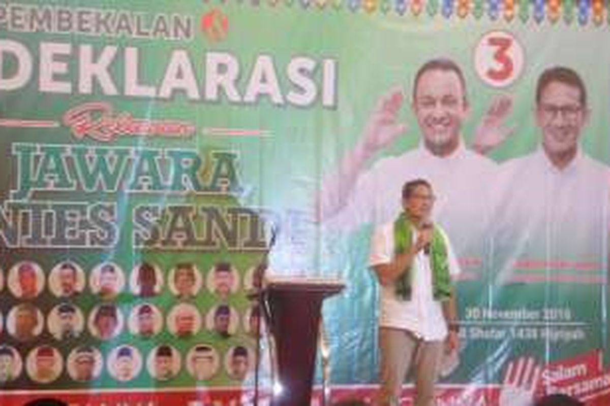 Sandiaga Uno saat mendatangi deklarasi dukungan FBR Jakarta Utara di Kemayoran, Jakarta Pusat, Rabu (30/11/2016)