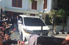 Gunakan Mobil Dinas Kemenhan, Prabowo Subianto Menuju MPR untuk Pelantikan Presiden