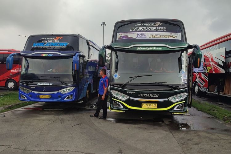 Situasi terminal Pulogebang yang menjadi tempat pemberangkatan Mudik Gratis, Kamis (27/3/2025) .
