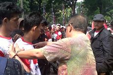 Nasi Kotak Habis, Pendukung Prabowo Dikasih Bacang 