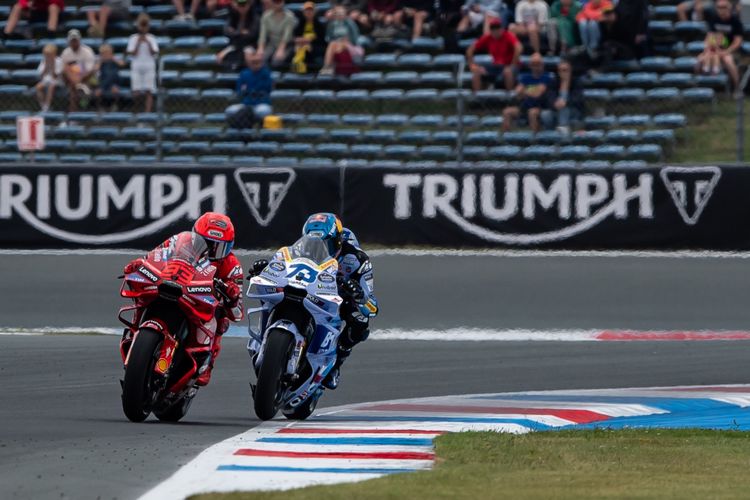 Alex Marquez saat berlaga pada MotoGP Belanda 2025