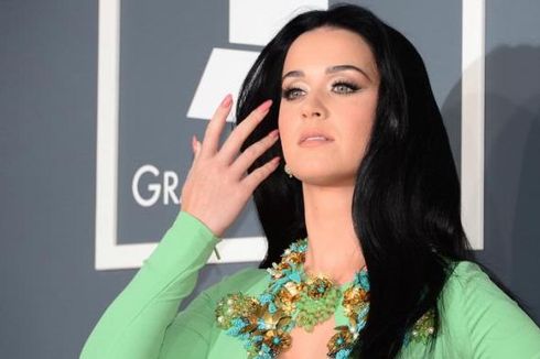 Katy Perry Hindari Jarum untiuk Perawatan Kulit