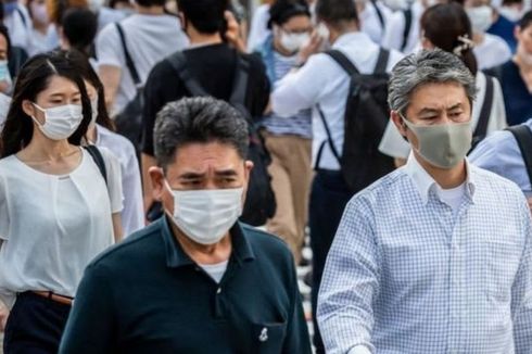 Boleh Lepas Masker di Tempat Terbuka, Kekhawatiran Euforia dan Longgar Kewaspadaan