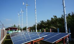 KPI Sulap Air dan Sinar Matahari Jadi Energi untuk Warga Terisolasi
