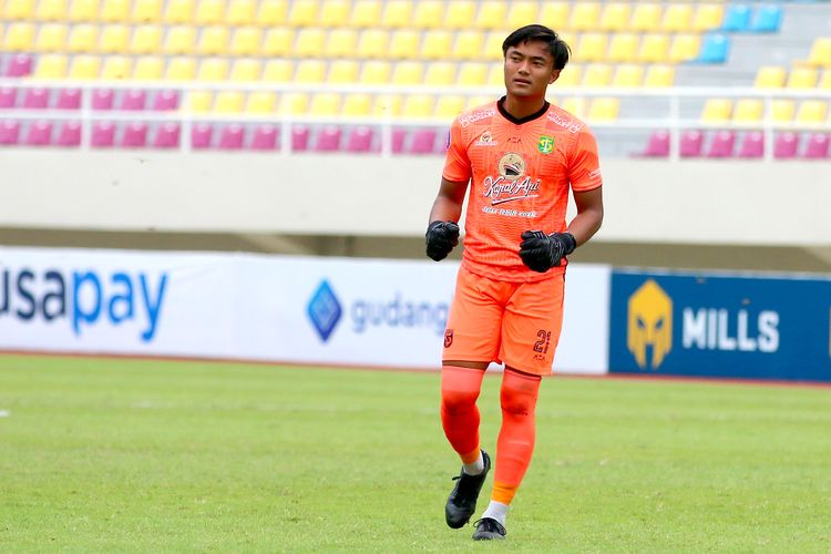 Kiper Persebaya Surabaya di Liga 1 2022-2023, Ernando Ari.