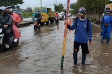 Akibat Hujan Deras, 3 Ruas Jalan di Jakarta Terendam Banjir hingga 20 Cm