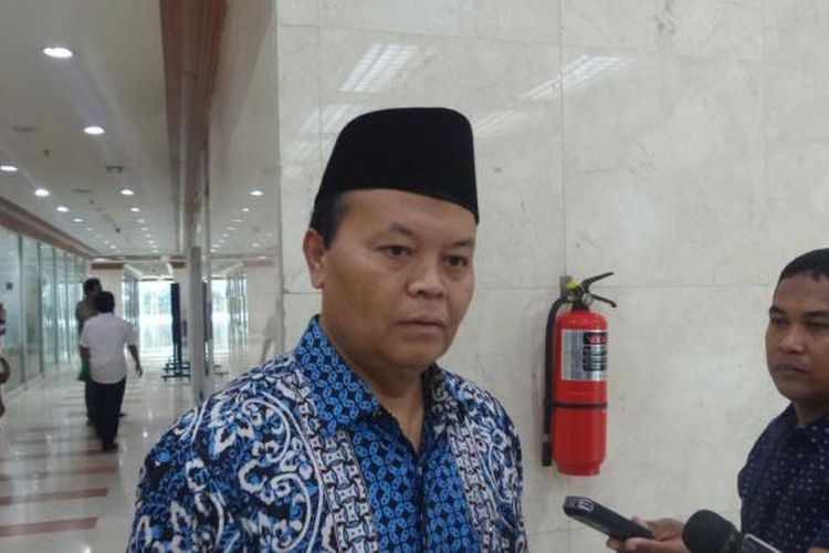 Wakil Ketua MPR RI Hidayat Nur Wahid di Kompleks Parlemen, Senayan, Jakarta, Senin (23/1/2017).