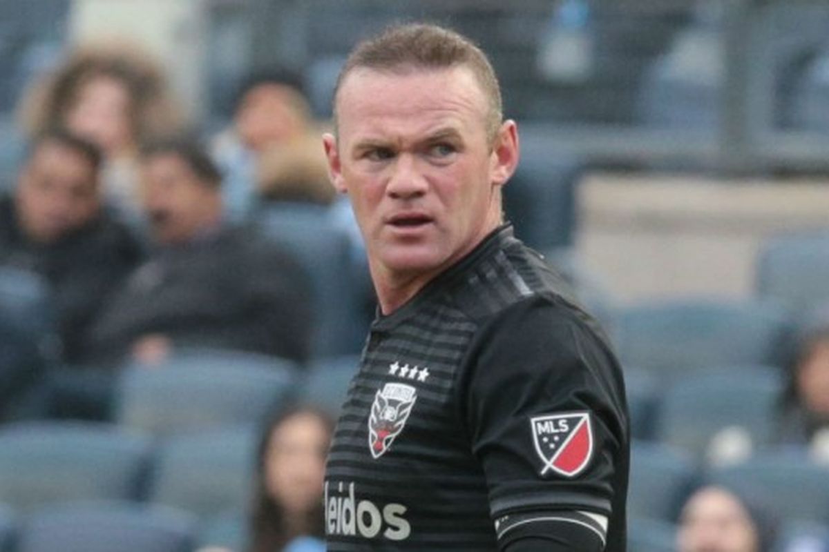 Pesepak bola Inggris yang kini memperkuat DC United, Wayne Rooney.