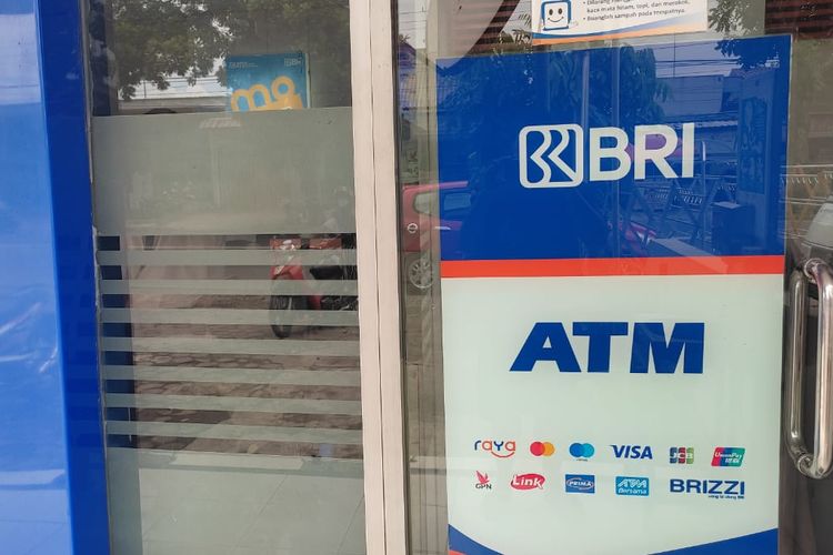 Cara transfer BRI ke BCA lewat ATM.