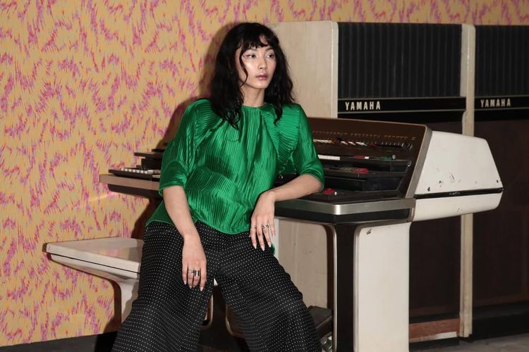 Salah satu busana dari brand KLE karya Kleting Titis Wigati.