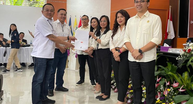 Bawa 11.111 Dokumen Dukungan ke KPU, Mantan Wawali Tomohon Maju Pilkada Lewat Jalur Perseorangan