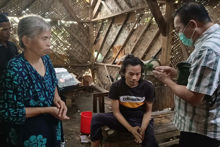 Kisah Mak Oyi di Subang, Hidup Menderita di Usia Senja Meski Punya Tiga Anak
