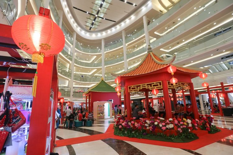 Dekorasi Lunar New Year di Lippo Mall