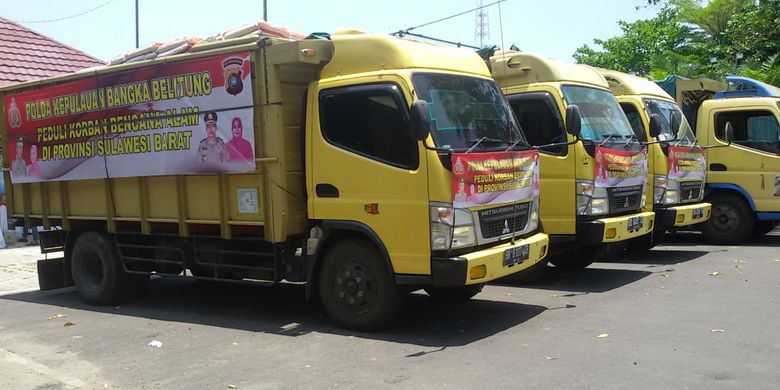 Truk pengangkut bantuan untuk korban gempa dan tsunami di Sulawesi Tengah dilepas dari Mapolda Kepulauan Bangka Belitung.