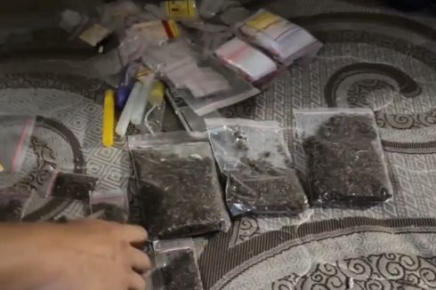 Gerebek Kos-kosan di Jagakarsa, Polisi Sita 500 Gram Tembakau Sintetis