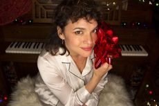 Norah Jones Luncurkan Album Tema Natal Pertamanya