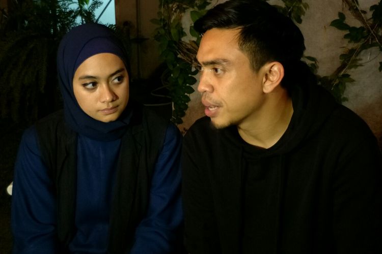 Pasangan artis Ayudia Bing Slamet dan Ditto Percussion saat ditemui di kawasan Jeruk Purut, Cilandak, Jakarta Selatan, Jumat (31/5/2019).