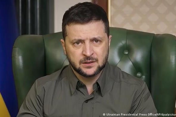 Zelensky Minta Lebih Banyak Bantuan Senjata Berat, Siaga Penuh Hadapi Rusia