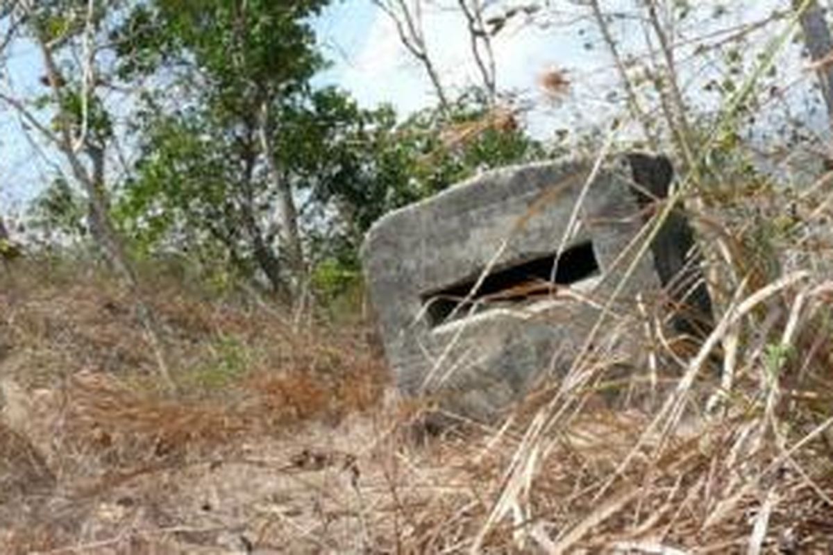 Pillbox di Kalimoro yang dibangun Jepang untuk mengawasi garis pantai.