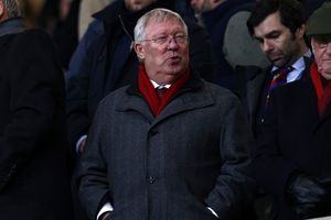 Carrick Persembahkan Kemenangan Man United Untuk Sir Alex Ferguson yang Sakit