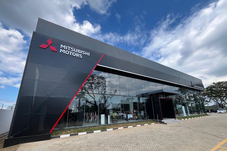 Diler Mitsubishi Motors Bosowa Berlian Motor Tanjung Bunga