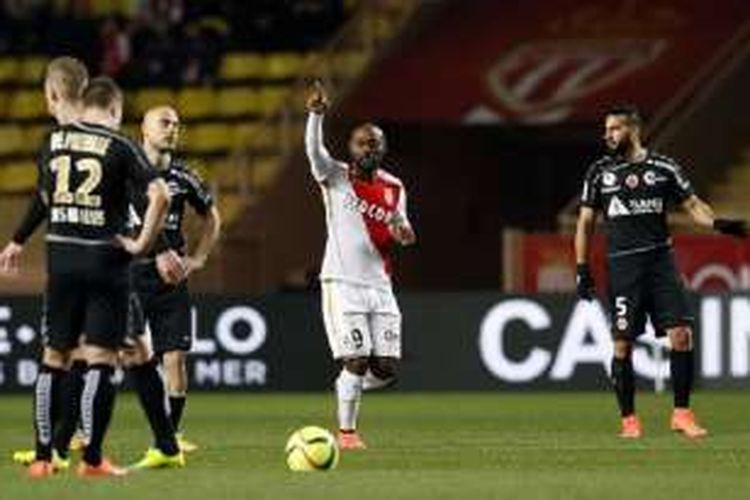 Vagner Love merayakan gol AS Monaco ke gawang Reims di Stade Louis II, Jumat (11/3/2016). 