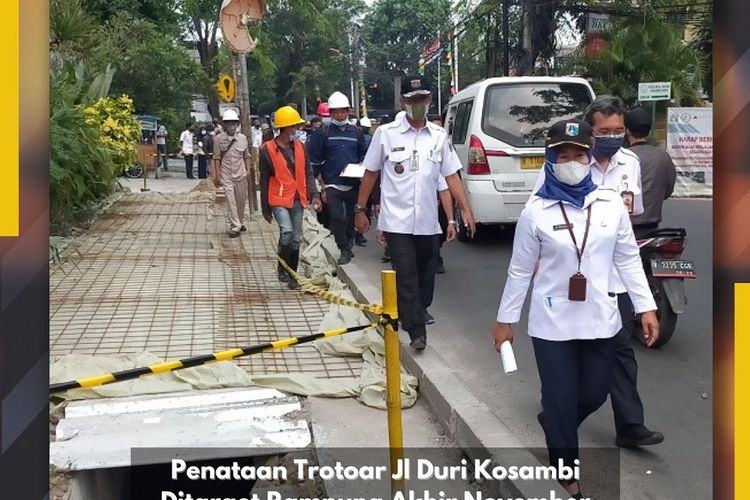 Tangkapan layar akun @kominfotikjakbar trotoar jalan dibangun di sepanjang kawasan Duri Kosambi, Cengkareng, Jakarta Barat. 