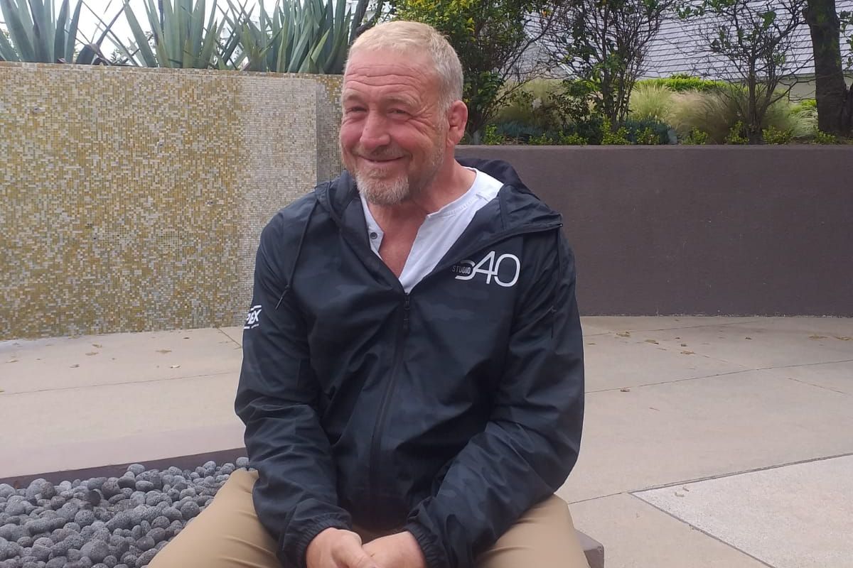 Pelatih kepala MMA profesional di MMA Fight Academy, Marc Fiore, saat diwawancarai ι.com di San Diego, AS, pada Jumat (15/4/2023). Fiore saat ini melatih sembilan atlet MMA dari Indonesia yang akan berlaga di panggung internasional Road to UFC 2 dan Cage Warriors.