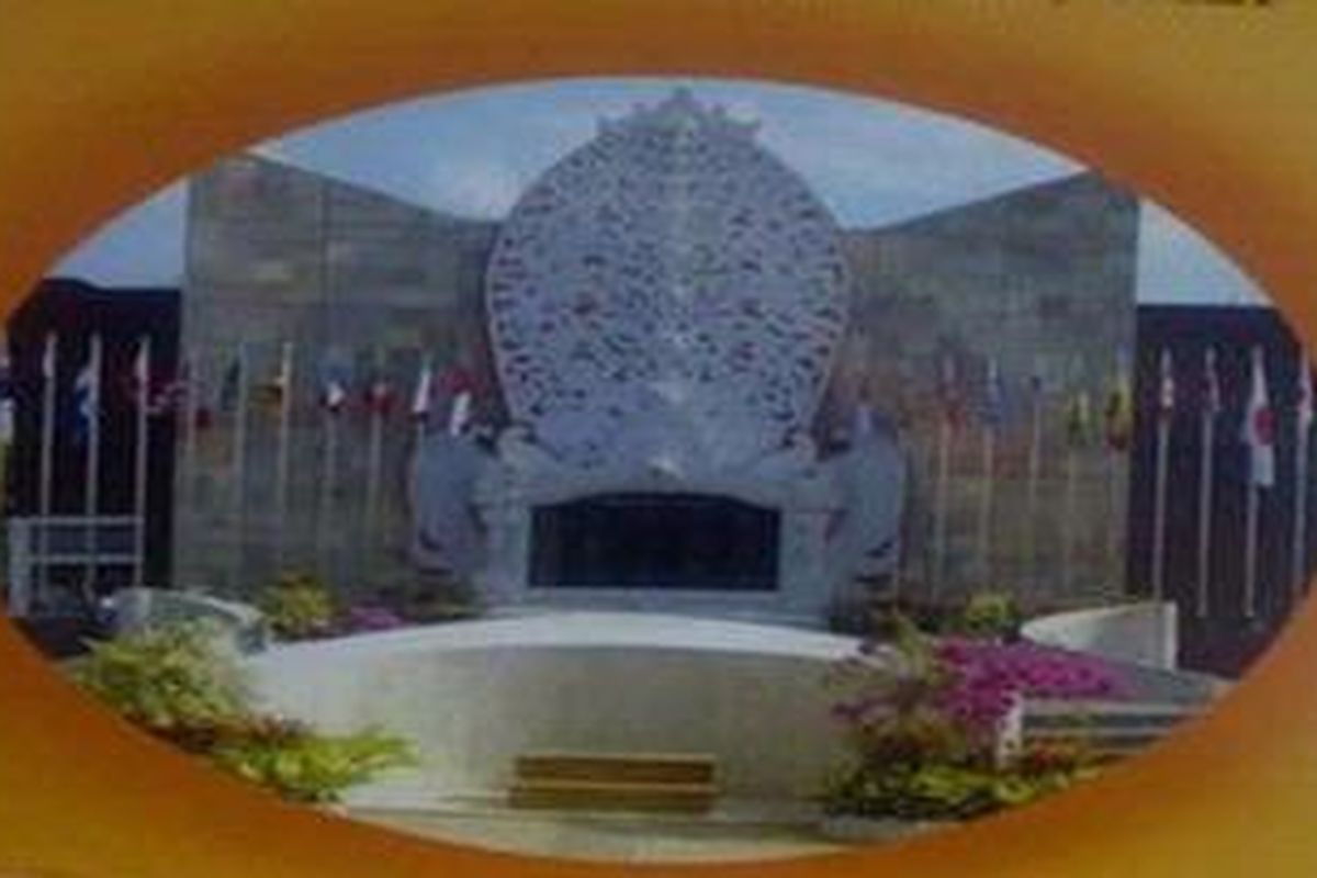 Monumen Tragedi Kemanusiaan Peledakan Bom 12 Oktober 2011 di Kuta, Bali.