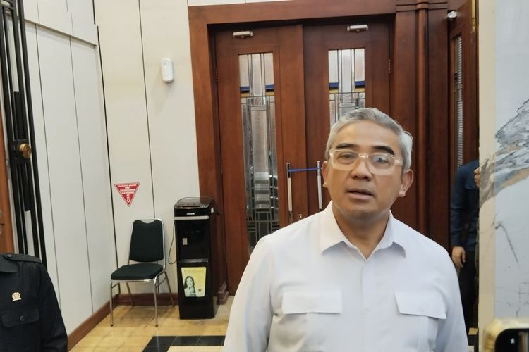 Farhan Beberkan Mengapa Lelang Bandung Zoo Berlangsung Alot