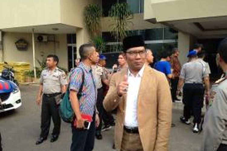 Wali Kota Bandung Ridwan Kamil usai menghadiri rapat koordinasi jelang final Piala Presiden 2015 di Mapolda Metro Jaya, Jumat (16/10/2015).

