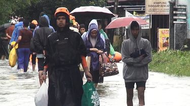 Banjir Makassar, 878 Jiwa Mengungsi di 15 Titik