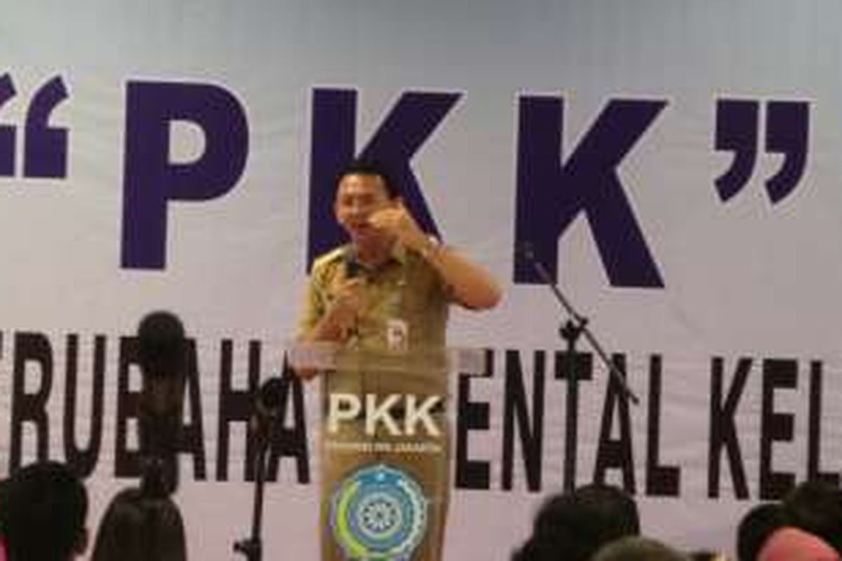 Gubernur DKI Jakarta Basuki Tjahaja Purnama saat memberikan sambutan pada pembukaan Rakerda PKK DKI Jakarta, di Balai Kota DKI Jakarta, Selasa (14/6/2016).