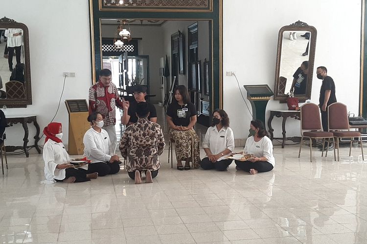 Kaesang Pangarep saat mengikuti gladi di Pendopo Agung Royal Ambarrukmo, Selasa (6/12/2022).