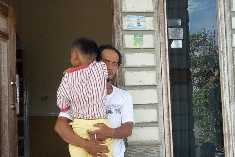 DI (9) bocah korban dugaan penganiayaan oknum anggota Polres Basel. Bocah Asal Toboali Diduga Jadi Korban Penganiayaan Oknum Anggota Polres Basel Alami Trauma 

