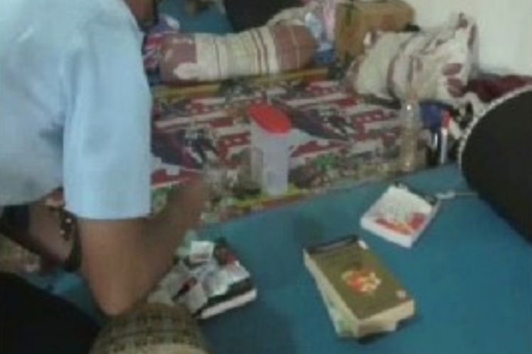 Perketat jaringan sindikat narkoba masuk rutan, kamar rutan dan napi di lapas kelas IIB Majene digeledah petugas