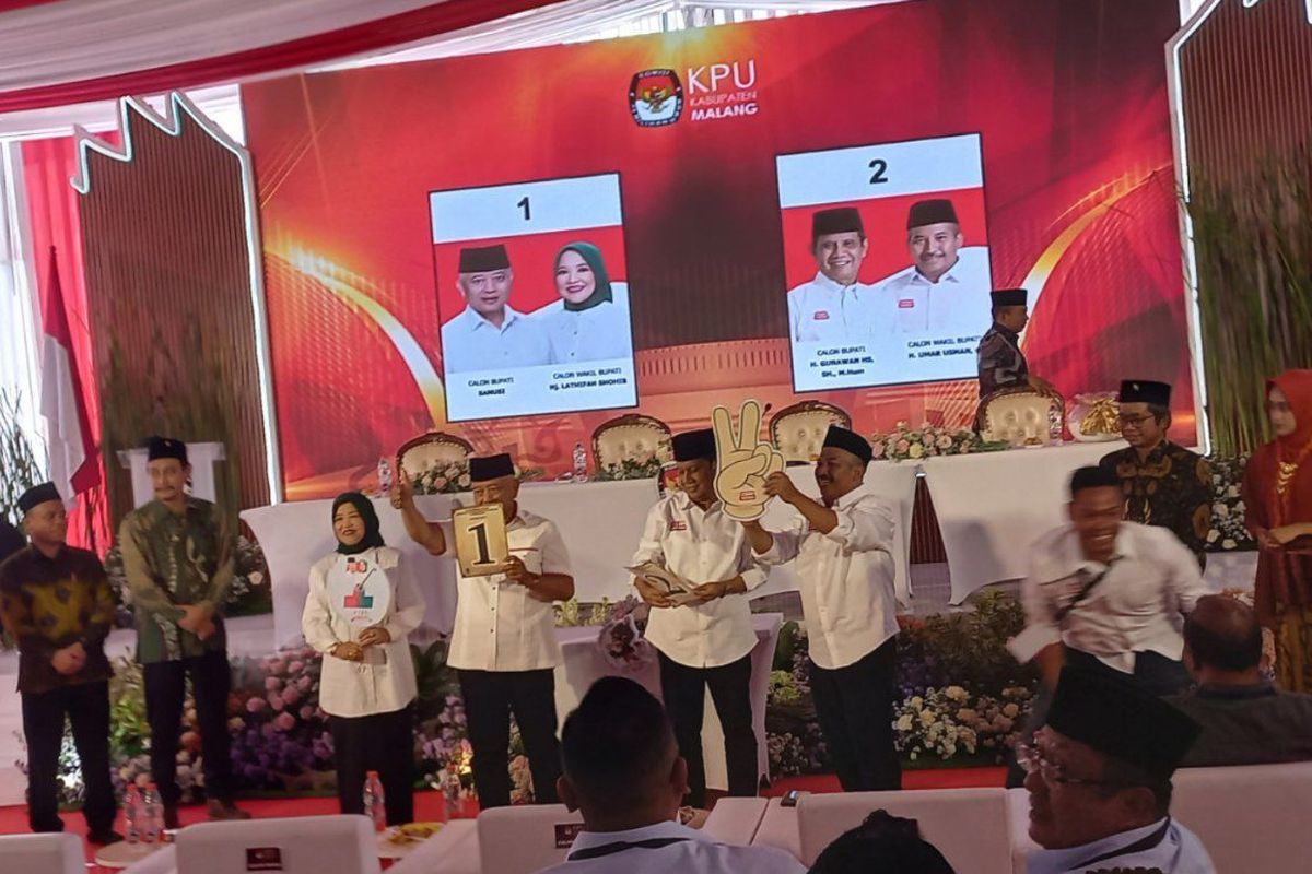 Dua paslon Bupati dan Wakil Bupati Malang saat mengikuti pengundian nomor urut di KPU Kabupaten Malang beberapa waktu lalu.