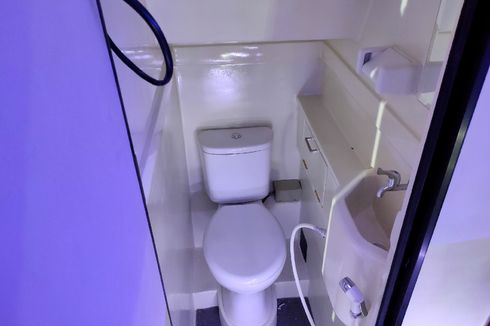 Manfaatkan Toilet di Bus untuk Cuci Tangan